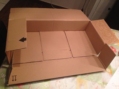 Karton zurechtschneiden und kleben